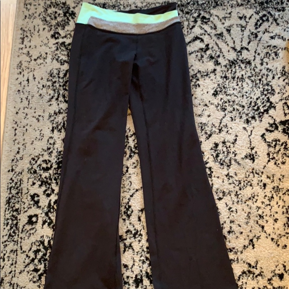 LuLuLemon pants size 6